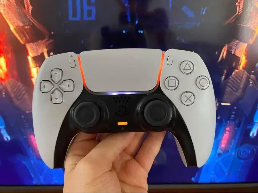 Ps5 Digital + 2 Dualsense + Gta Cod Fc24 + Netflix Hbo Blanco/negro (Usado)